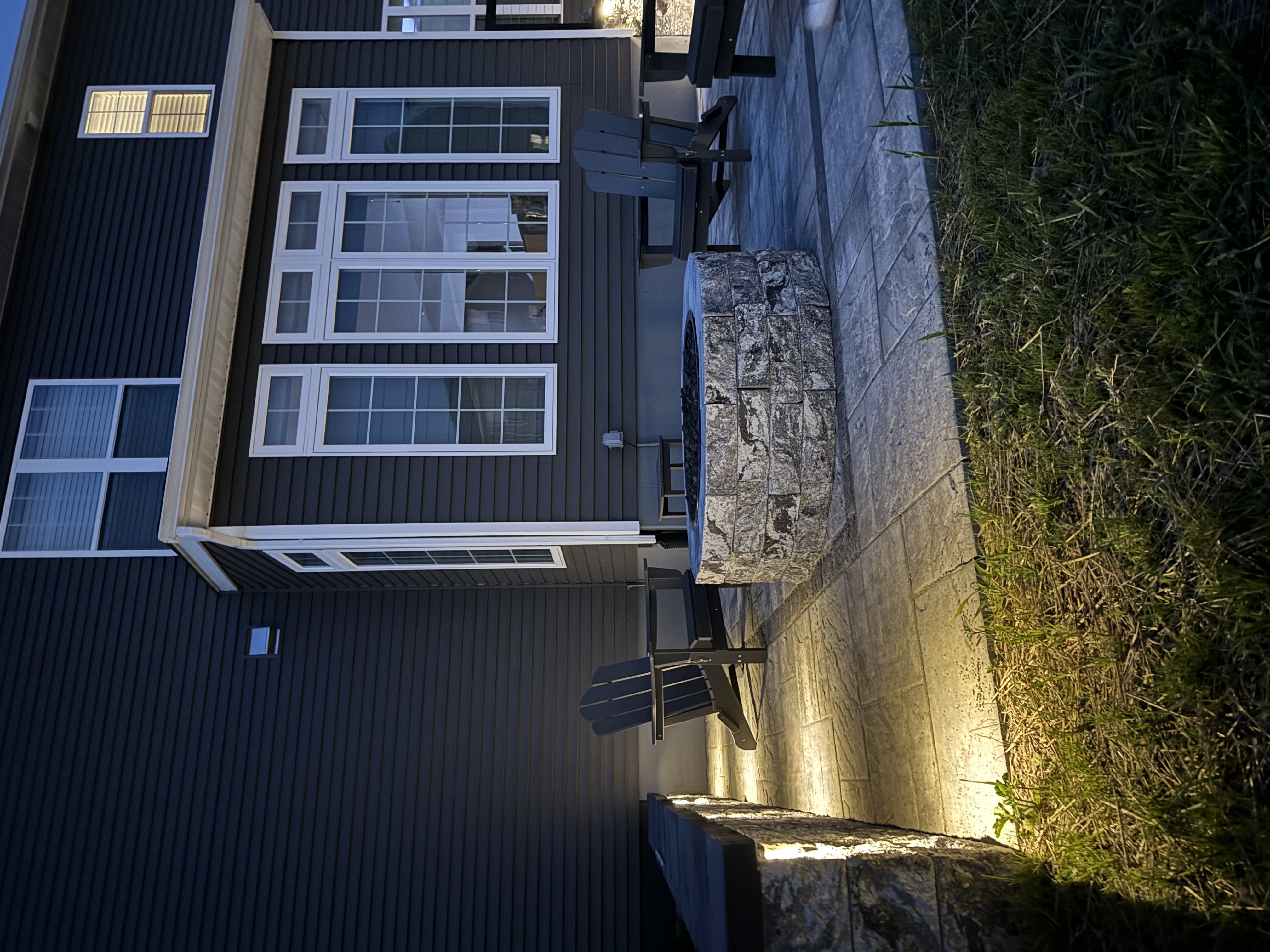 Fire Pits & Fireplaces